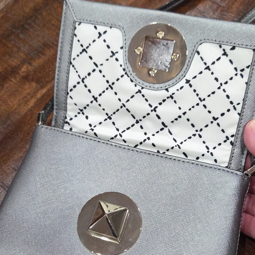 Kate Spade Elegant Silver Crossbody Bag
